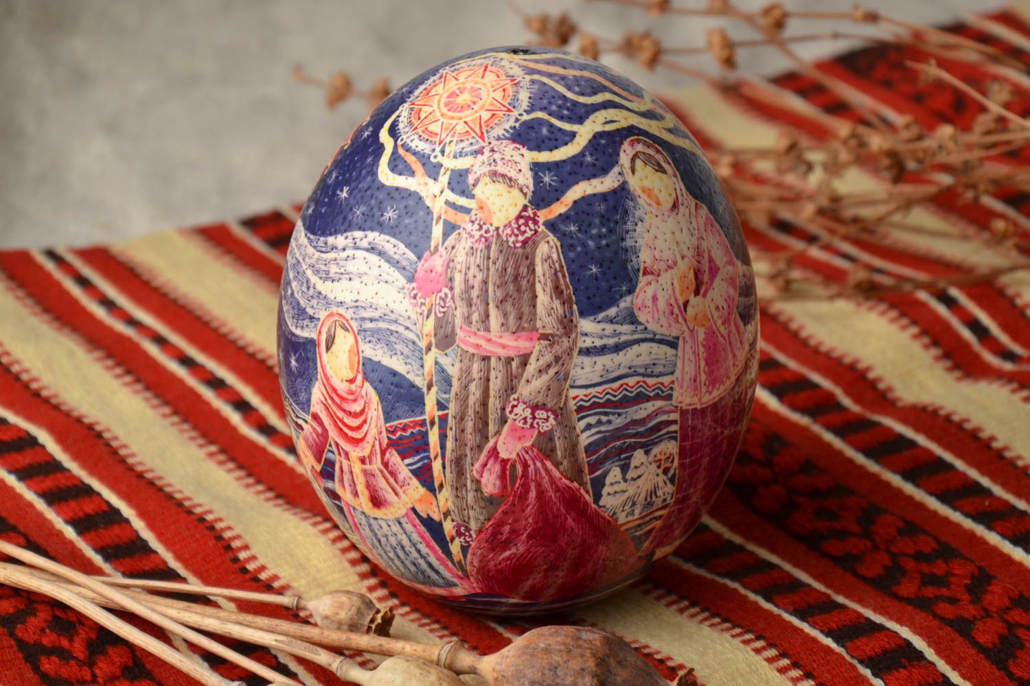 Handmade decorative egg with ethnic drawing photo 1