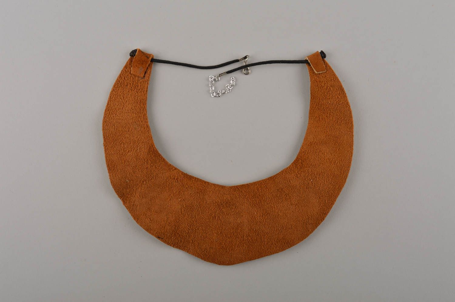 Collar hecho a mano de cuero marrón bisutería de moda accesorio para mujeres foto 5