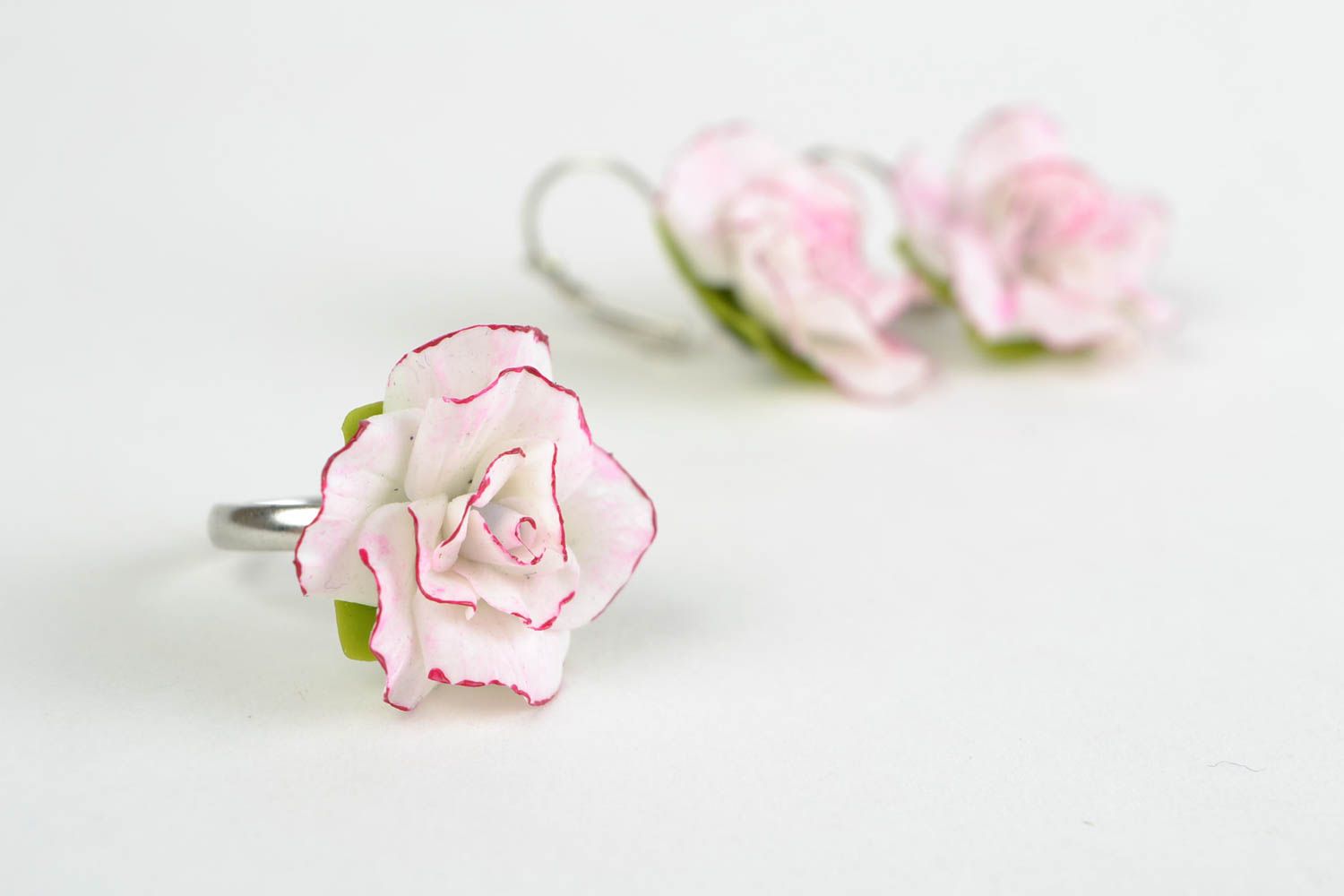 Gentle pink handmade cold porcelain flower jewelry set 2 items earrings and ring photo 3