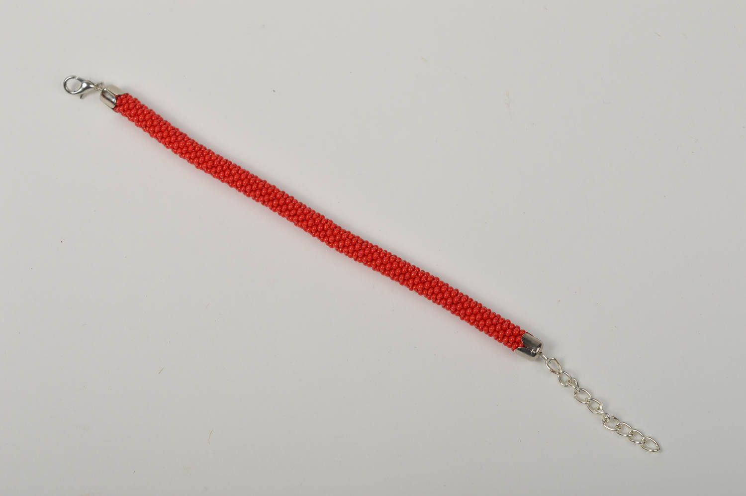 Браслет из бисера ручной работы модный браслет жгут из бисера красный на руку фото 3