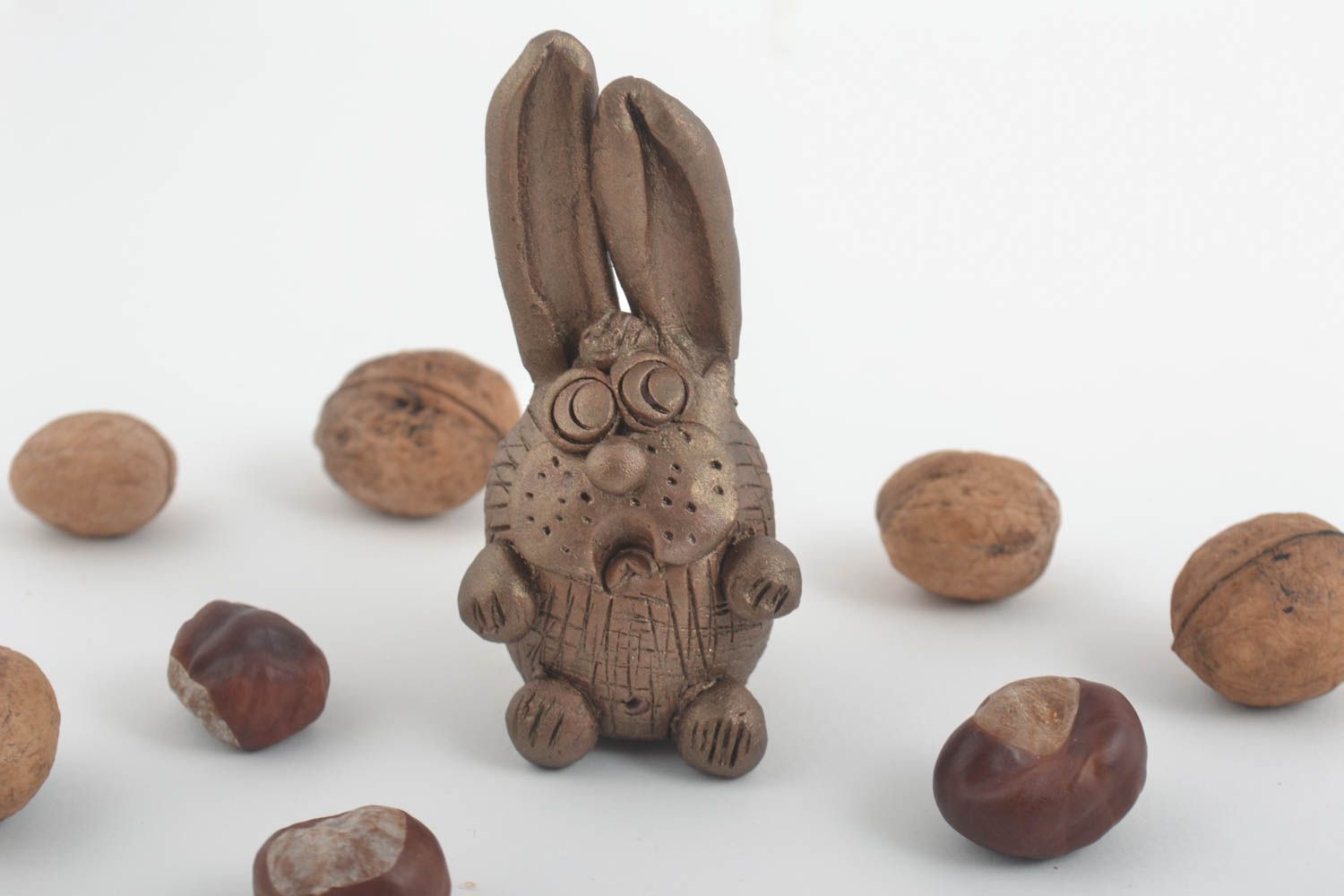Статуэтка заяц сувенир ручной работы декоративная фигурка сувенир из глины фото 1