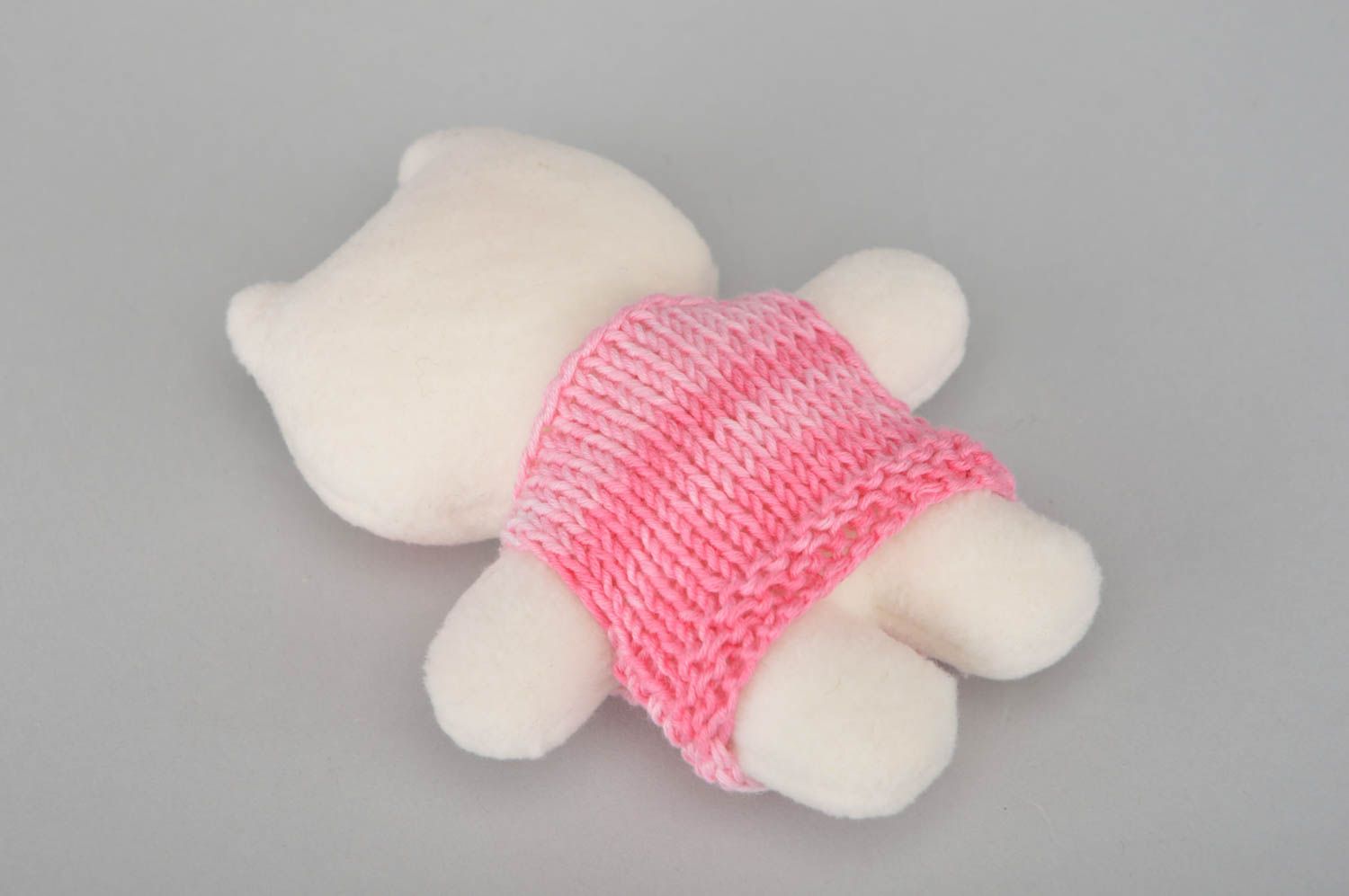 Petit jouet mou rose fait main en tissu polaire hypoallergénique cadeau enfant photo 4