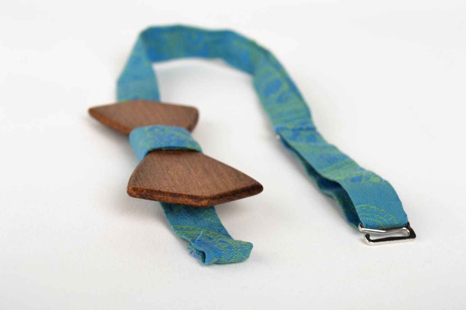 Corbata de lazo azul de madera artesanal pajarita moderna accesorio unisex foto 4
