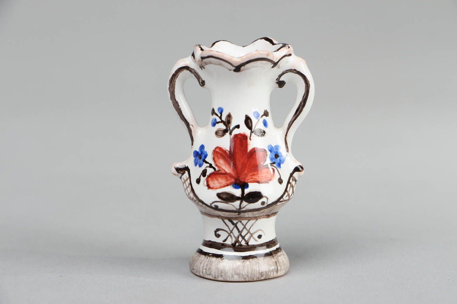 2 inches ceramic handmade vase for desk décor or shelf décor 0,07 lb photo 1
