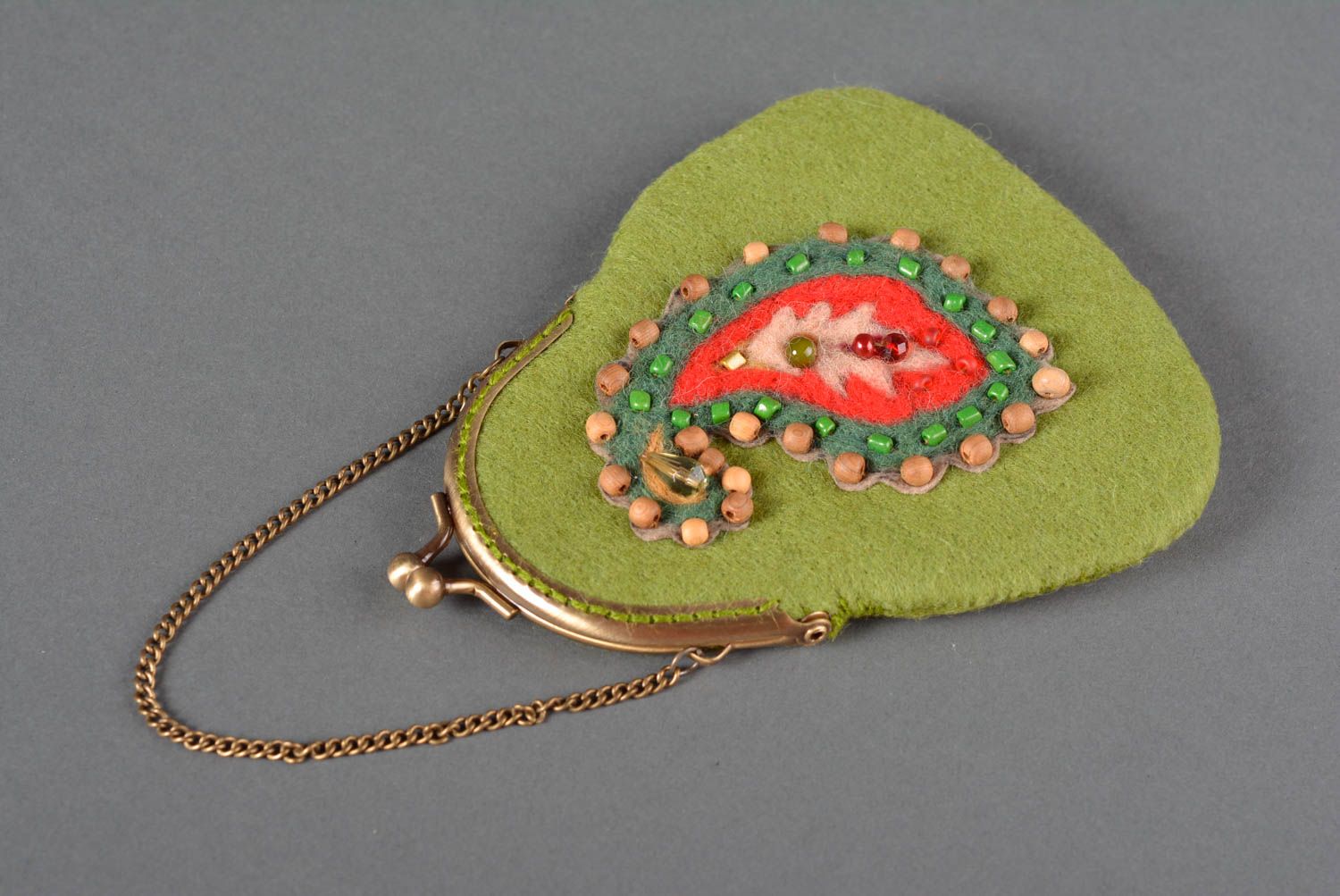 Сумка ручной работы женский кошелек зеленый на цепочке сумка из шерсти фото 5