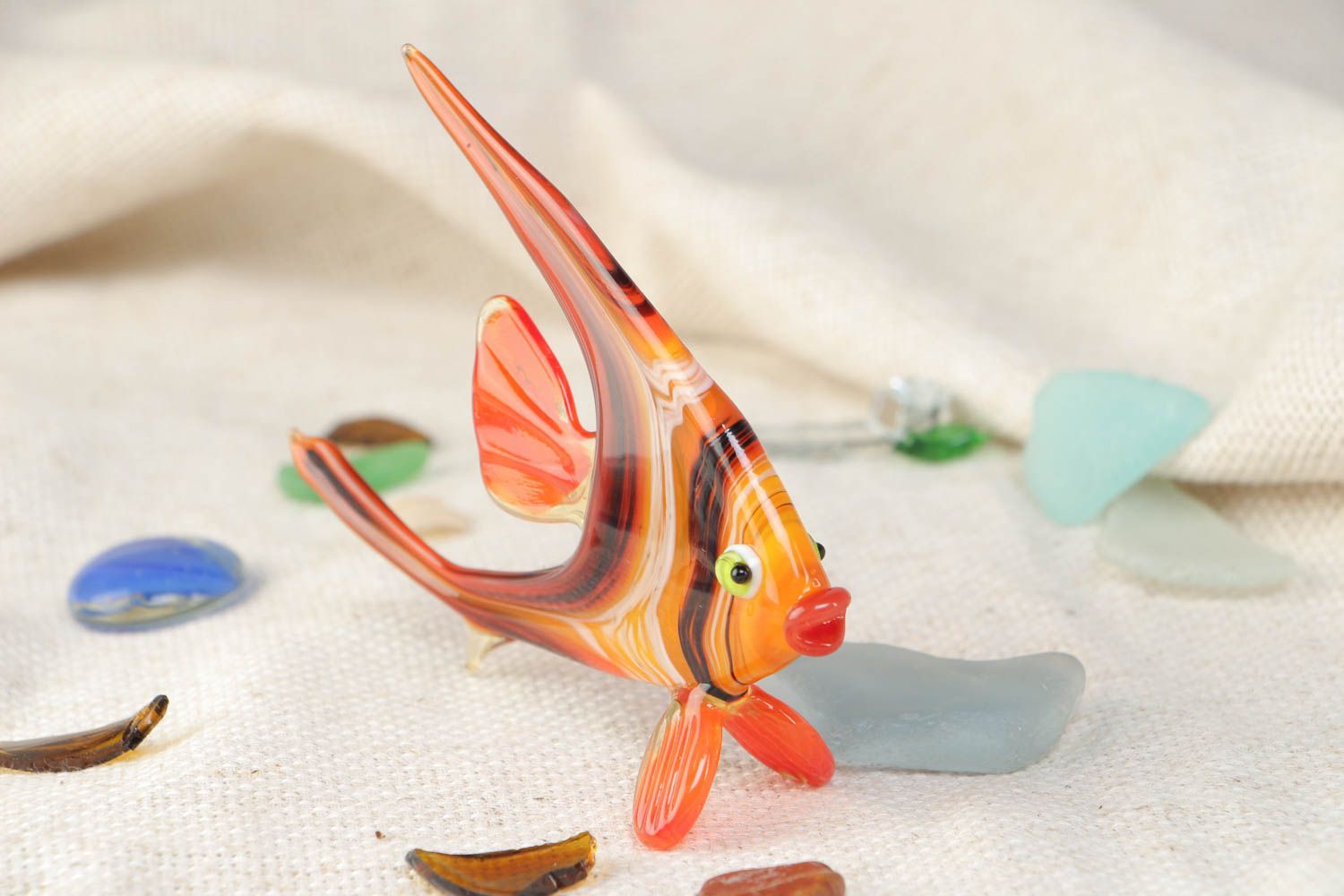 Petite figurine en verre orange faite main poisson technique de lampwork photo 1