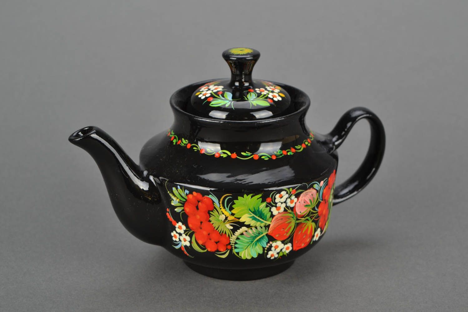 Painted teapot photo 1