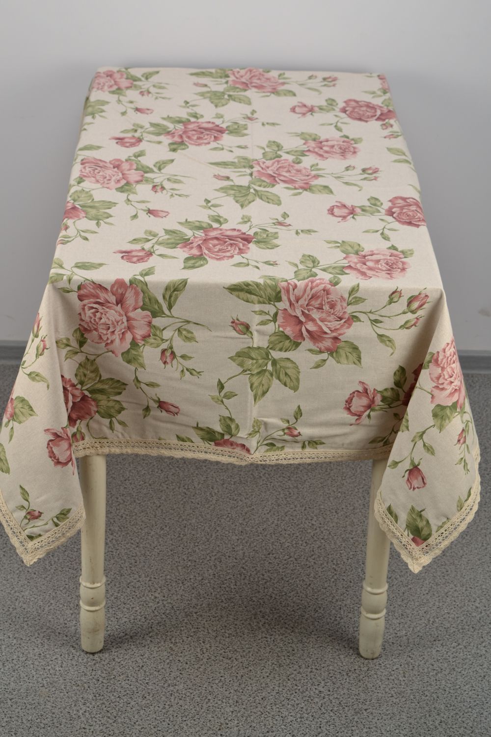 Handmade floral tablecloth sewn of cotton and polyamide photo 3