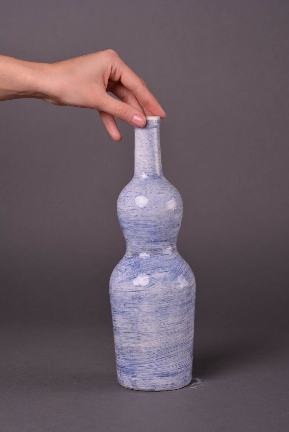 Подарок ручной работы глиняная бутылка голубая керамическая бутылка 700 мл фото 2