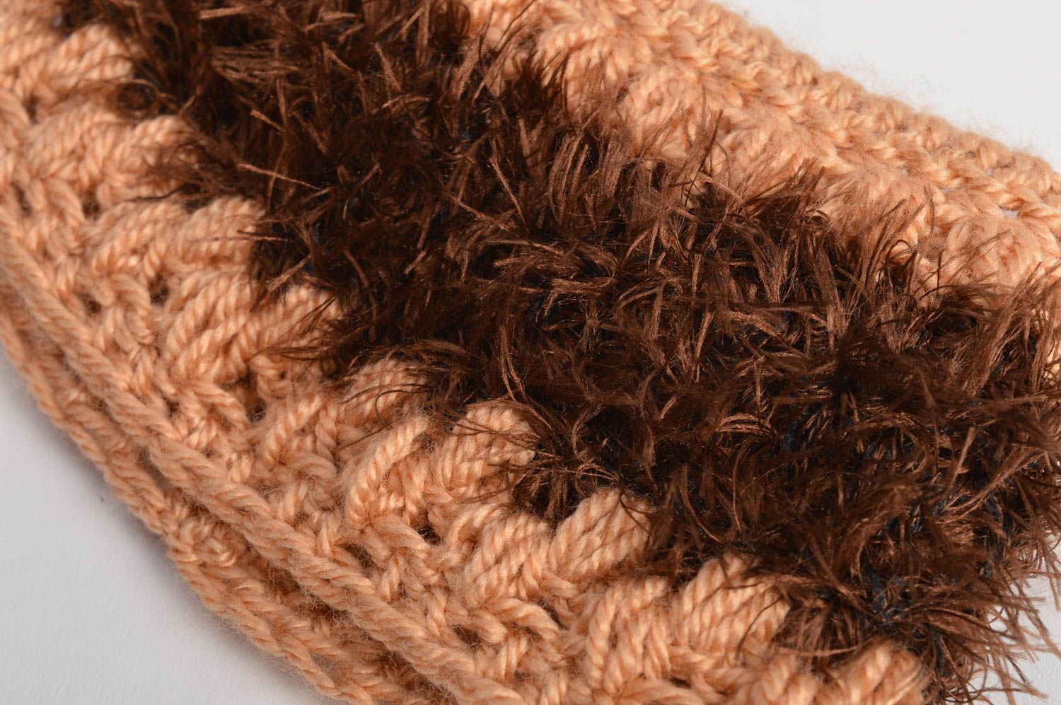 Couvre-tasse tricoté au crochet en fils de mi-laine brun fait main original photo 4