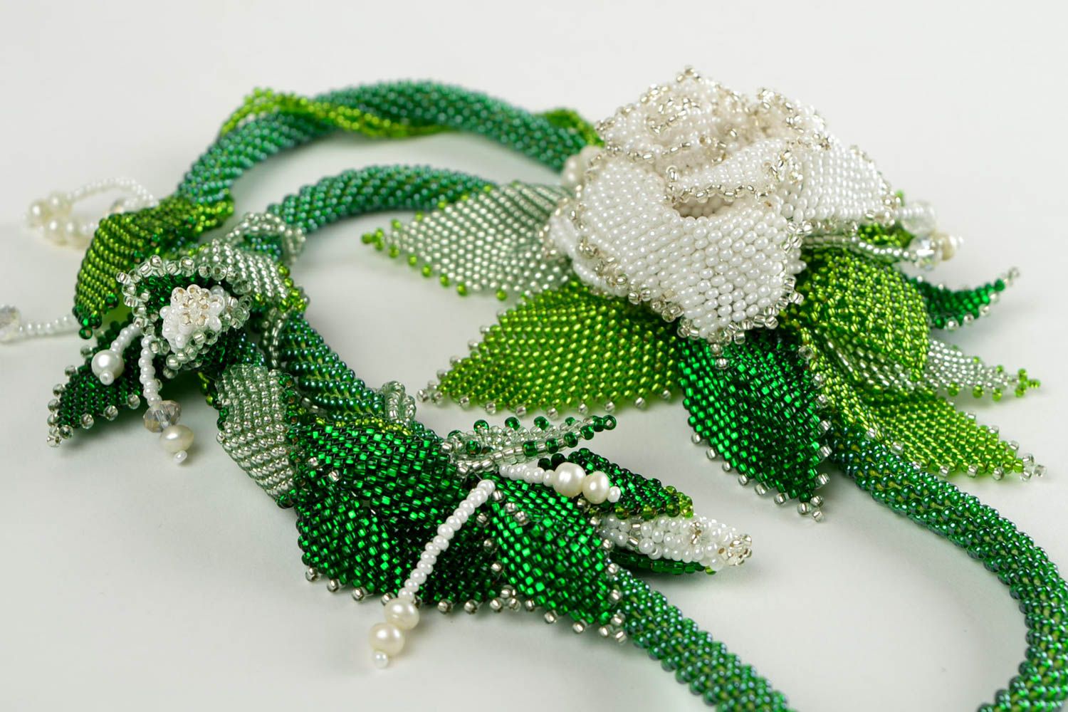 Collier vert Bijou fait main perles de rocaille rose blanche Cadeau femme photo 4