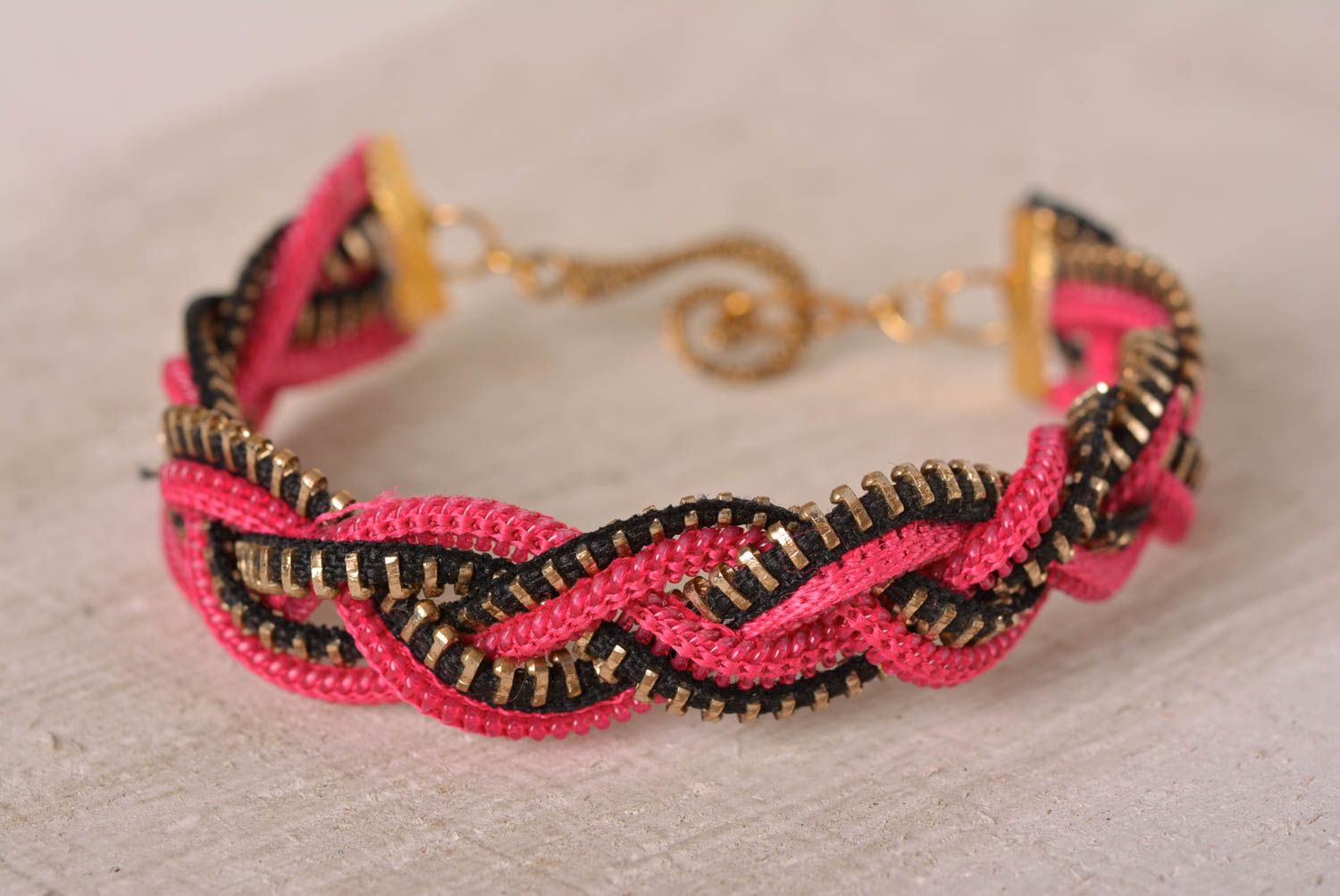 Handmade rosa Damen Armband Designer Schmuck Frauen Accessoire Reißverschluss  foto 1