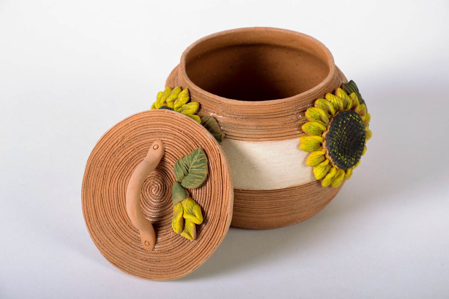 4,3 inches ceramic pot in country style with molded sunflowers and lid 1 lb photo 3