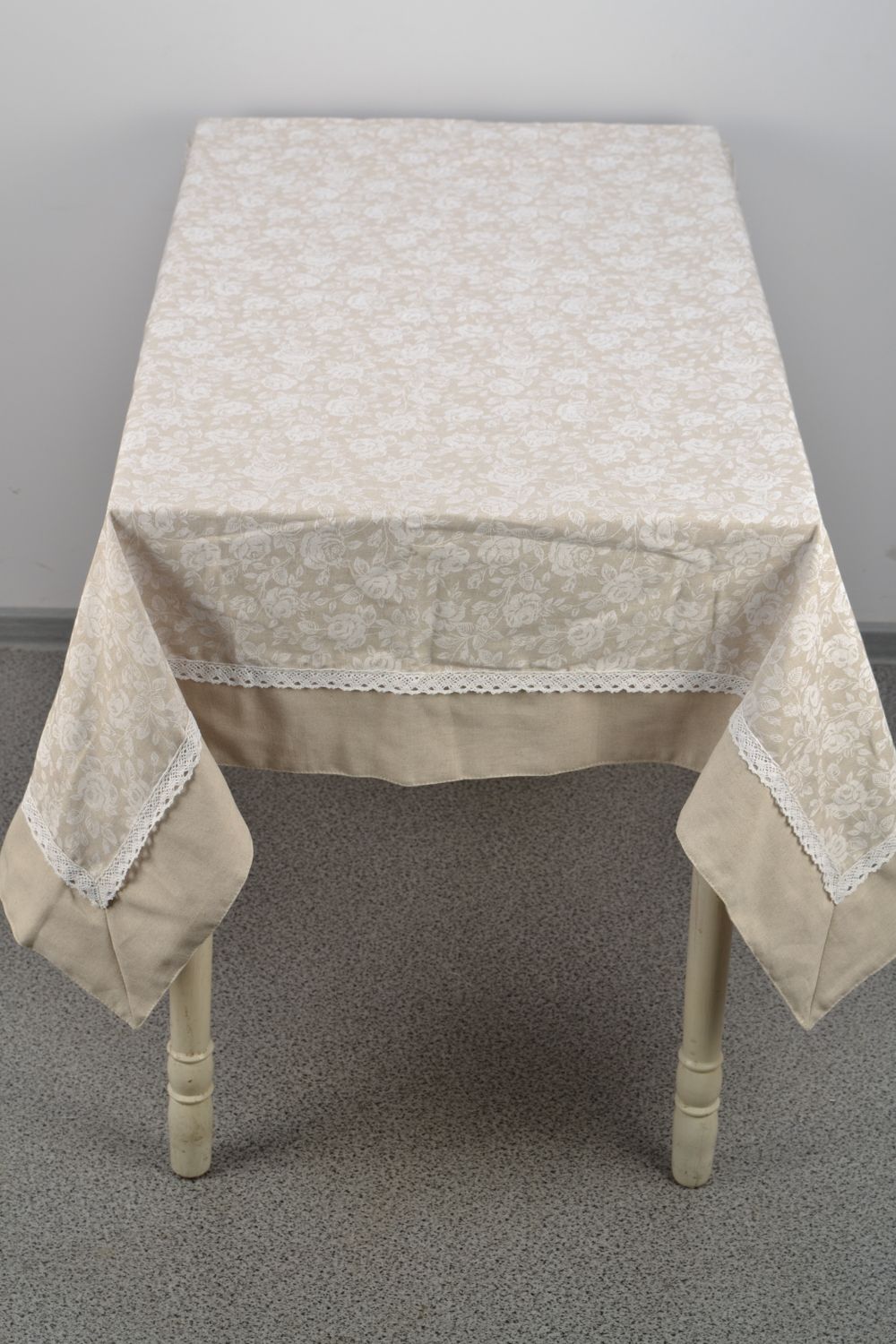 Rectangular tablecloth made of cotton and polyamide with lace White Roses photo 3
