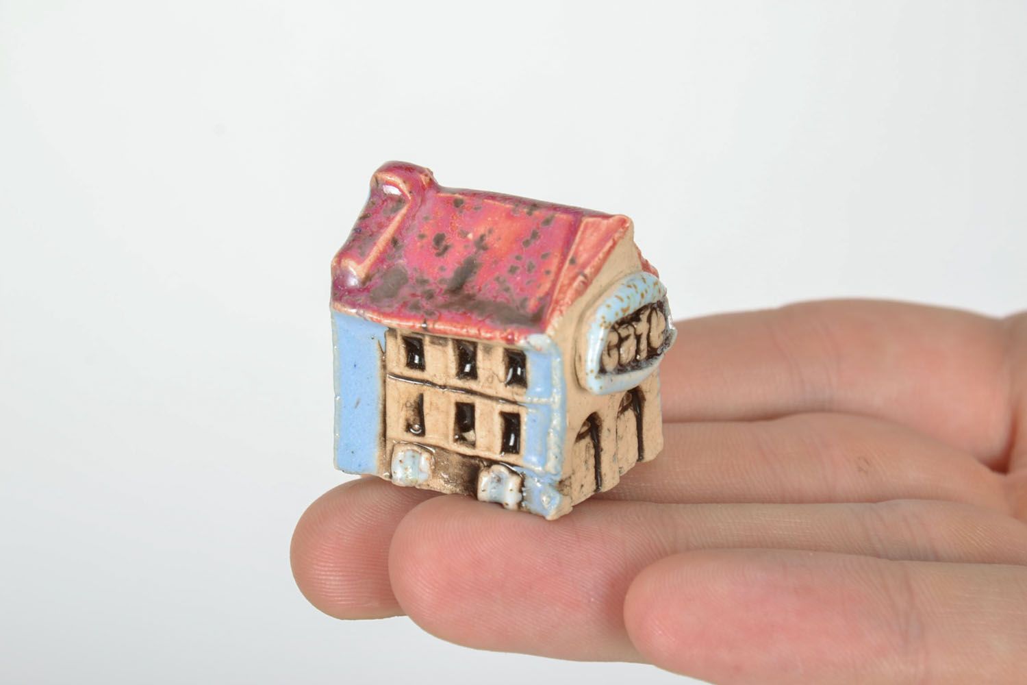 Keramische Figurine Haus foto 2