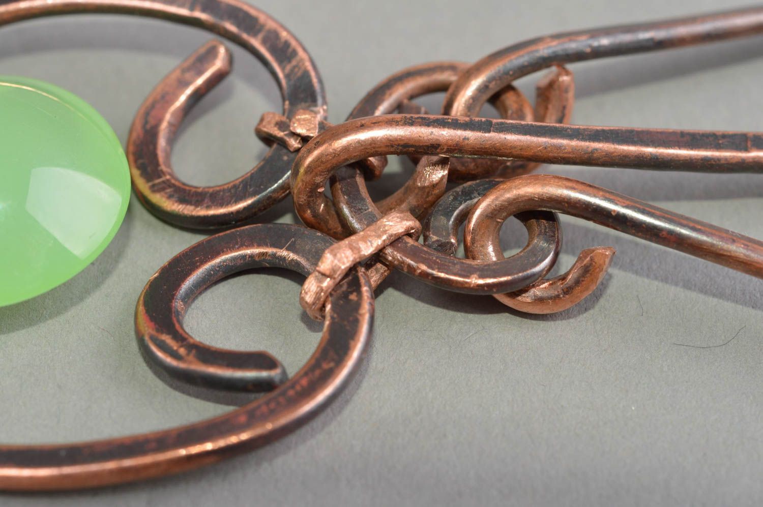 Handmade Anhänger geschmiedet aus Kupfer mit Glasperle Designer Accessoire foto 5