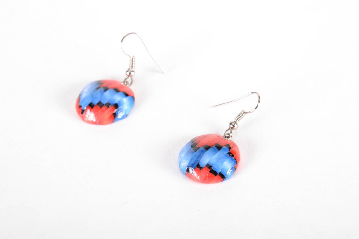Earrings made using bargello technique photo 1