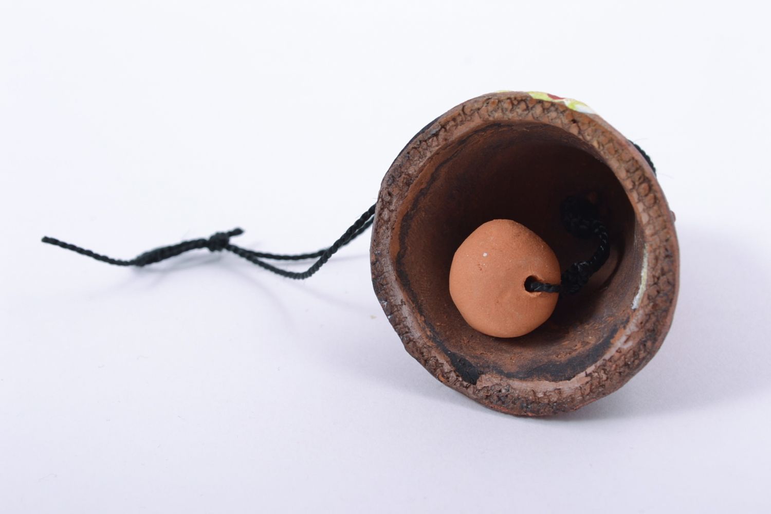 Petite cloche en céramique ovale faite main peint à l'acrylique photo 4