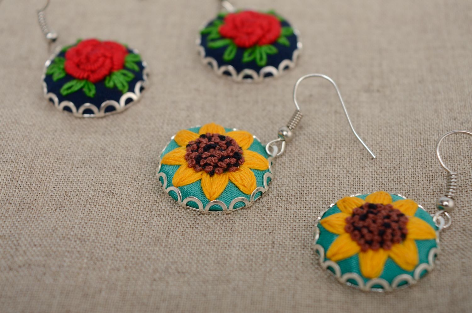 Rococo embroidered dangle earrings Sunflowers photo 5