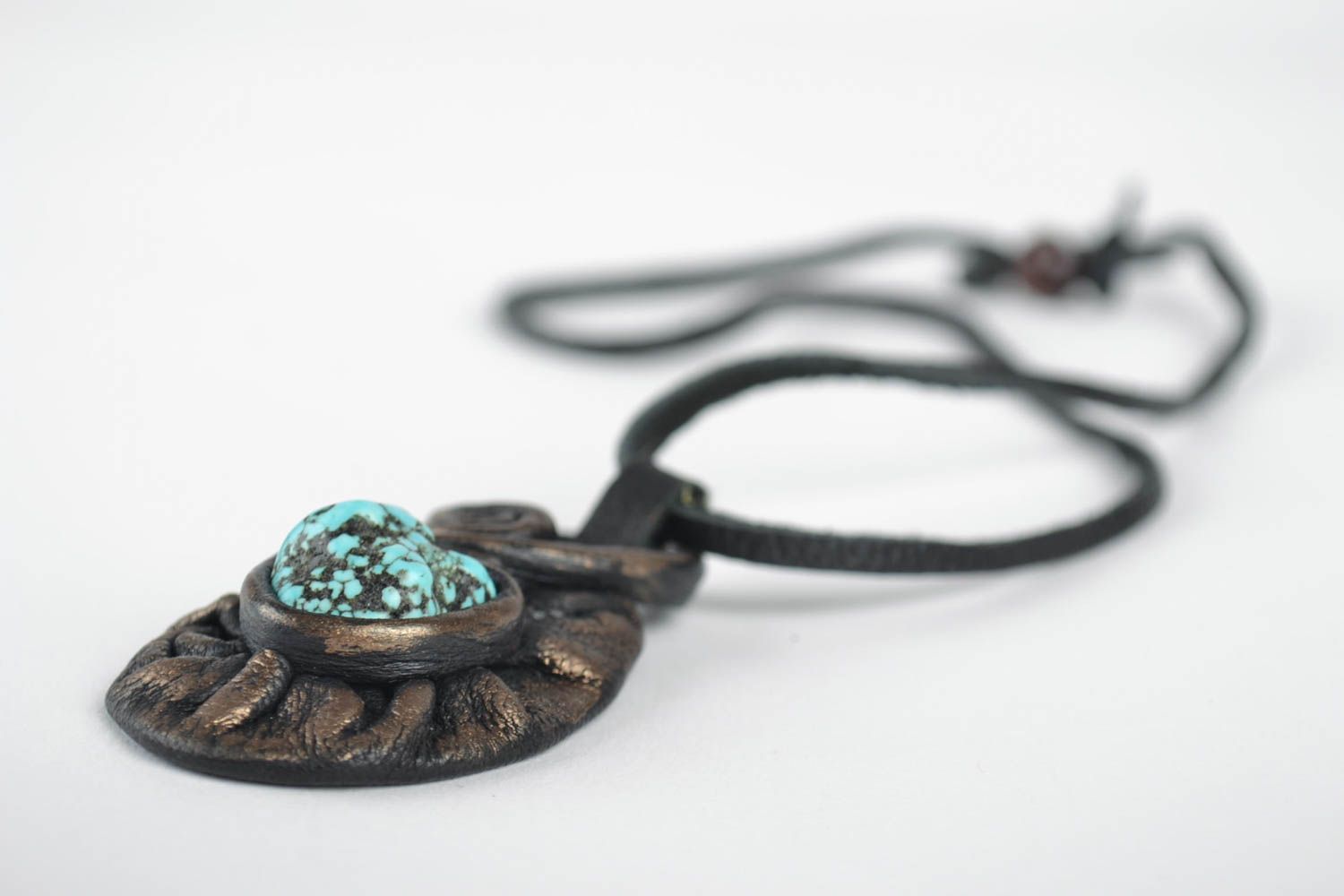 Pendentif en pierre cuir Bijoux fait main Idee cadeau femme design turquoise photo 4