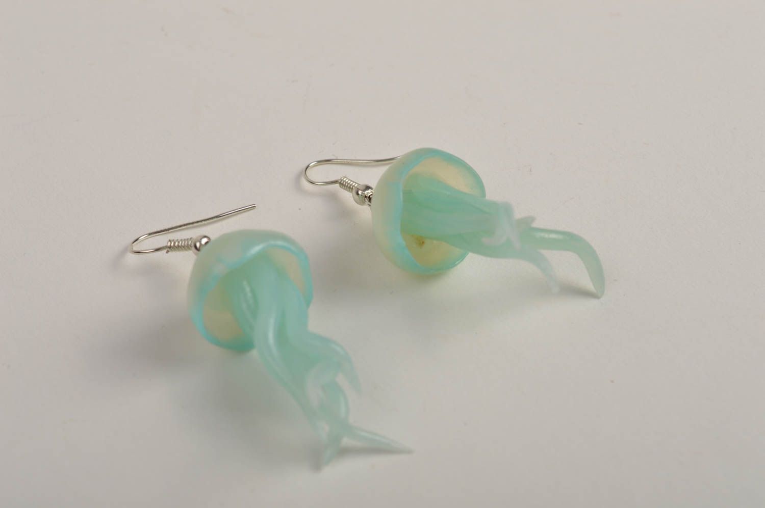 Модные серьги украшение ручной работы медуза серьги из полимерной глины фото 2