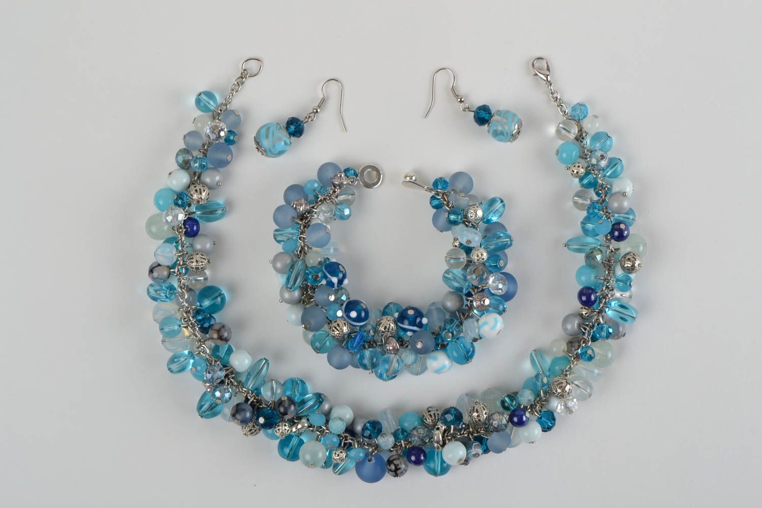 Parure de bijoux bleu clair en verre et pierres naturelles faits main 3 pièces photo 3