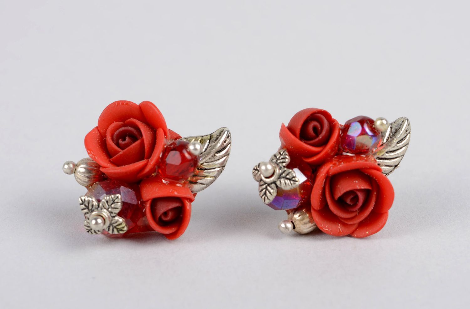 Handgemachte Blumen Ohrringe in Rot Polymer Schmuck Accessoire für Frauen schön foto 1