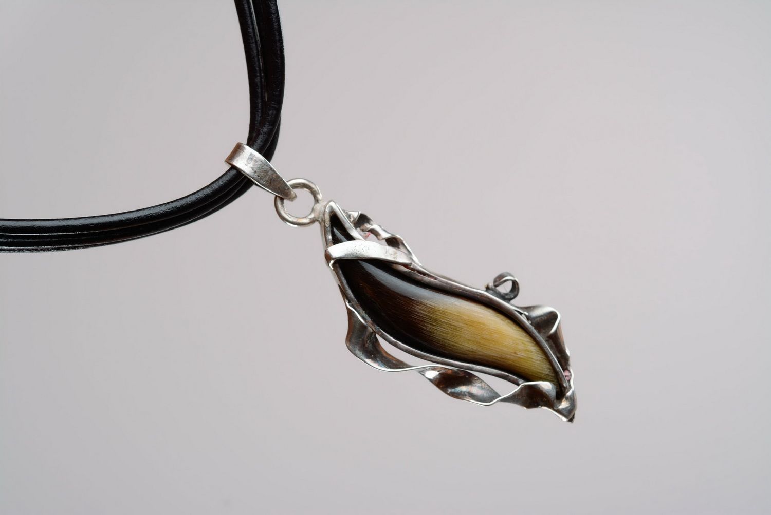 Pendant made of cow horn photo 5