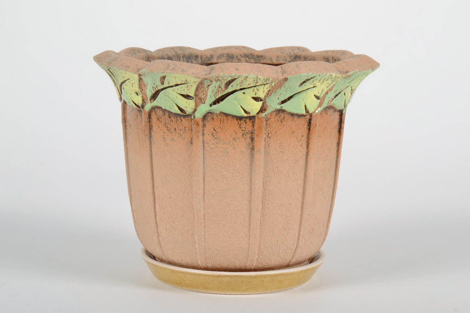 Pot à fleurs réalisé en céramique Feuille  photo 1