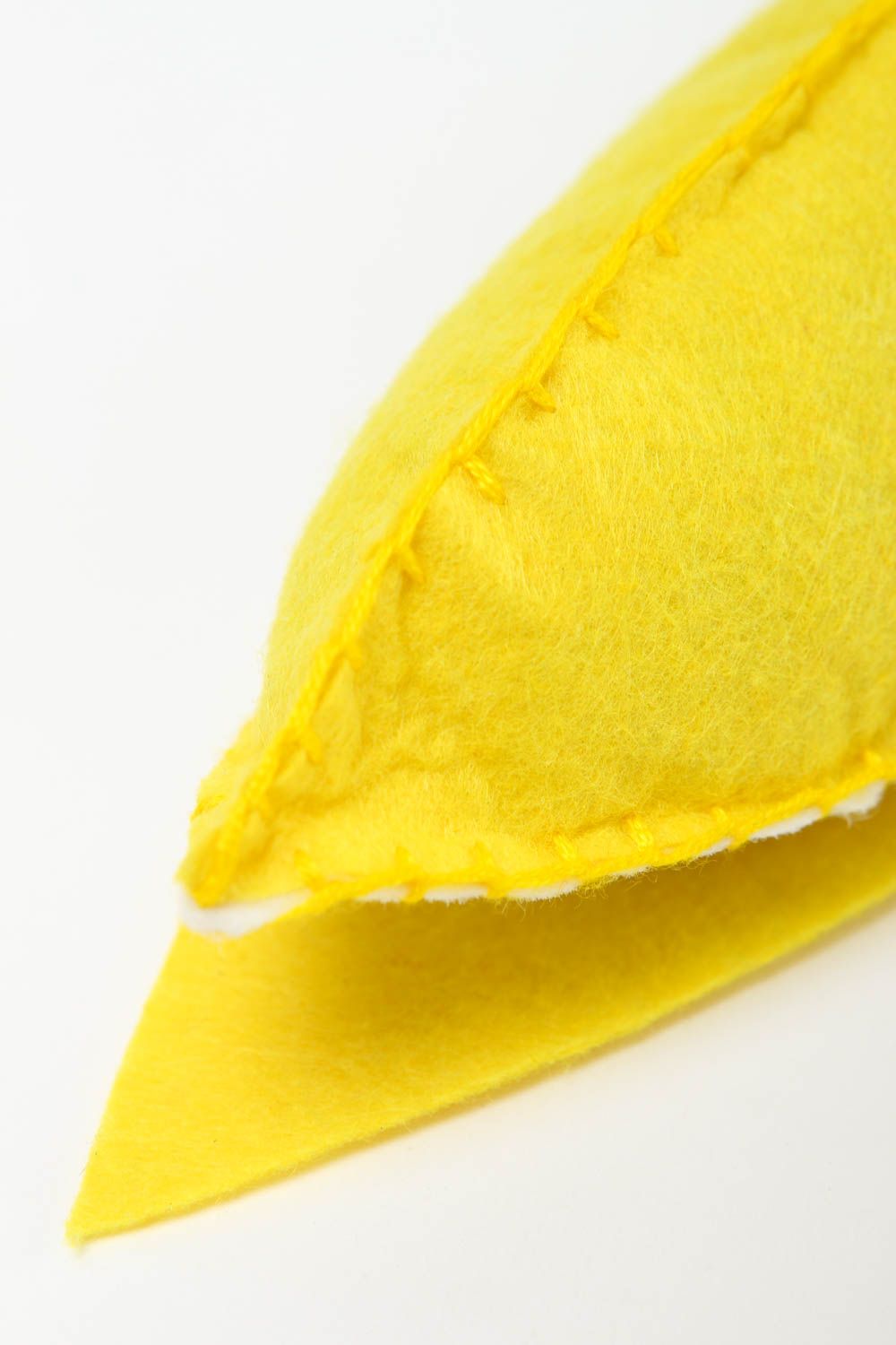 Peluche banane fait main Jouet feutrine jaune original Cadeau pour enfant photo 4