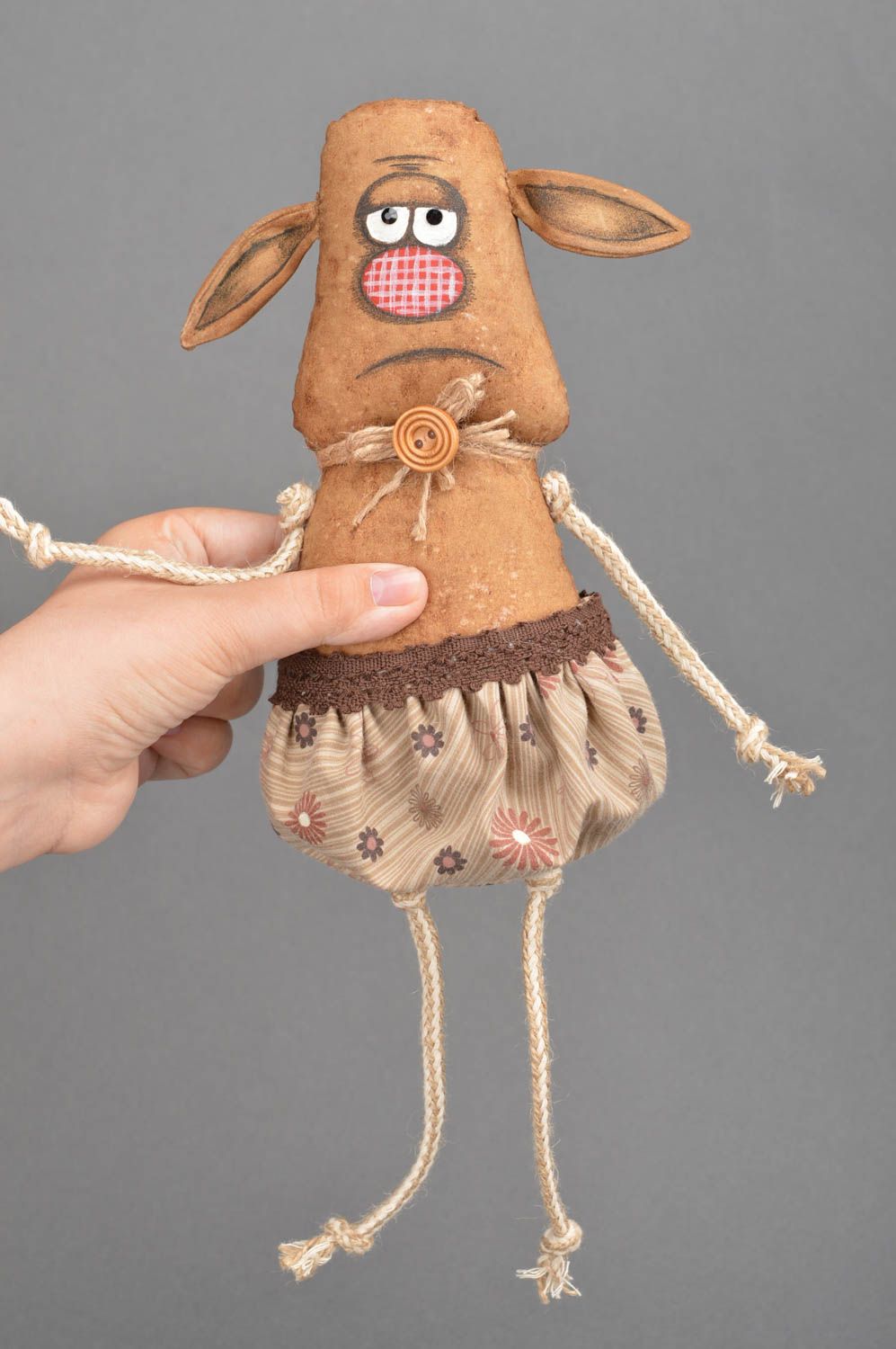 Интерьерная игрушка Ослик из хлопка коричневый милый декор ручной работы фото 5