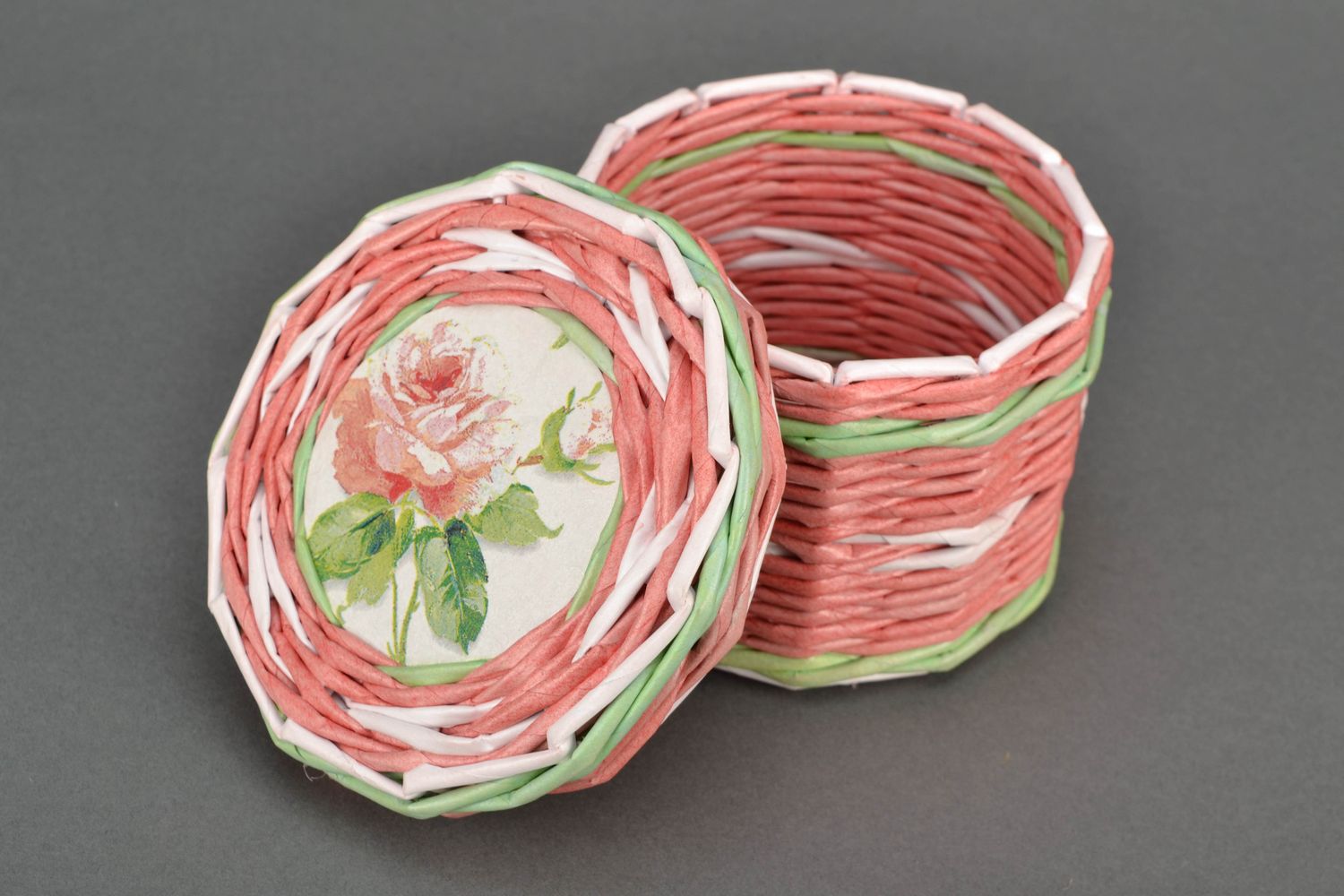 Beautiful basket woven of paper rod Rose photo 3
