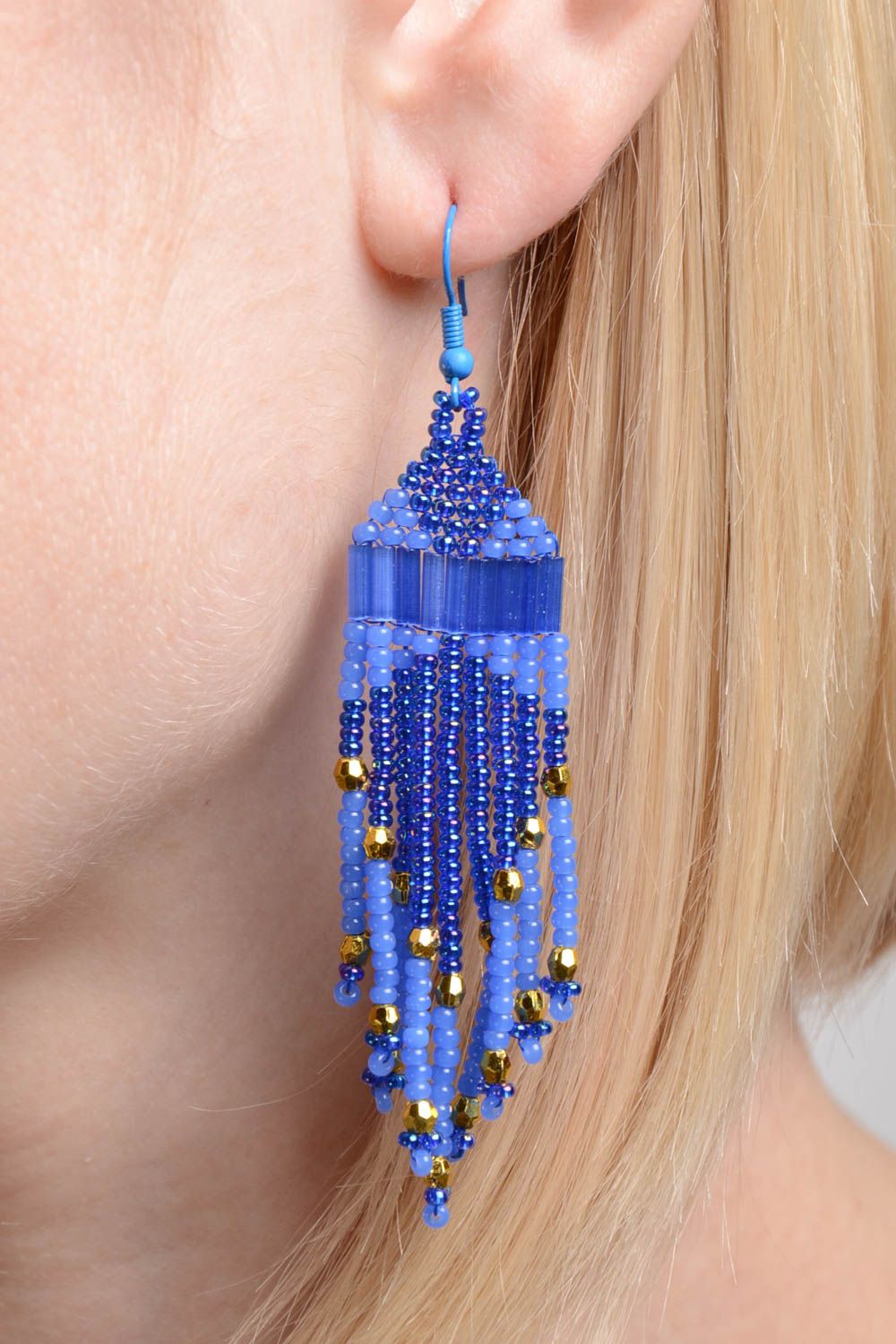 Schöne lange handgemachte blaue Ohrringe aus Glasperlen Schmuck für Frauen foto 2