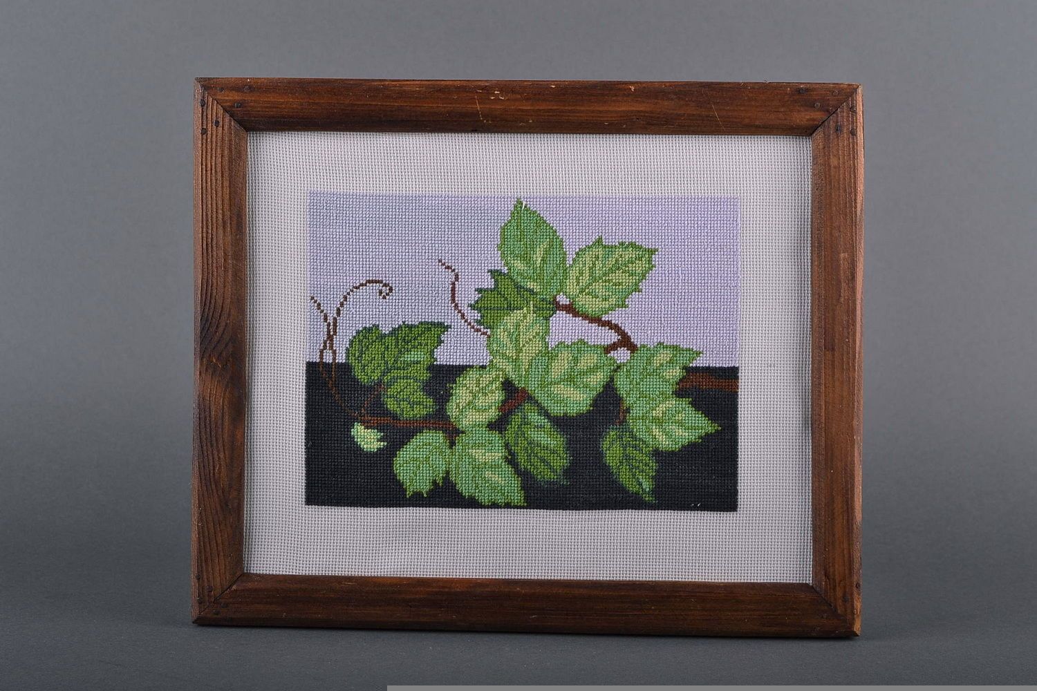 Embroidered picture Green branch photo 1