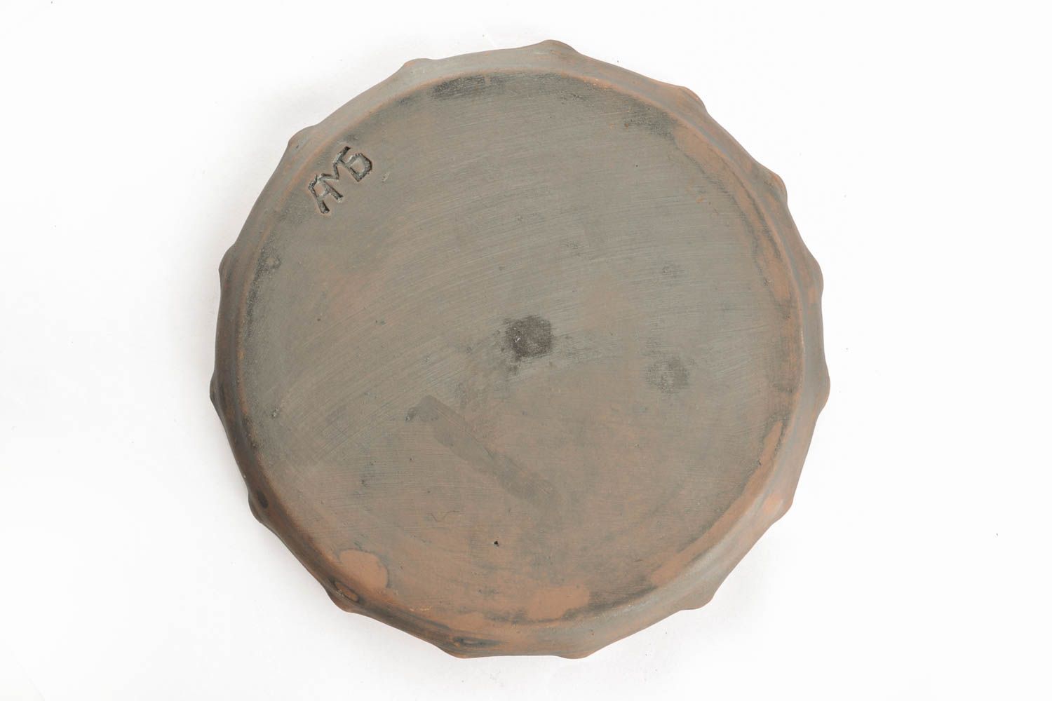 Ceramic plate kilned with milk photo 3