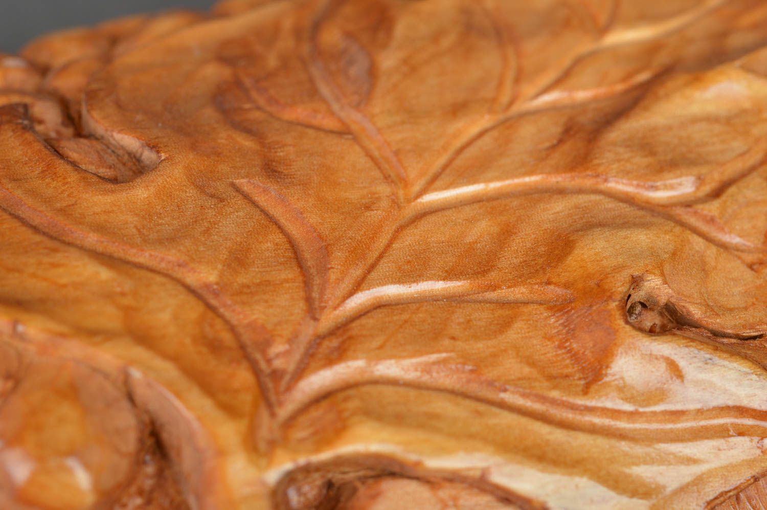 Панно из дерева ручной работы авторское красивое резное лакированное Виноград фото 4