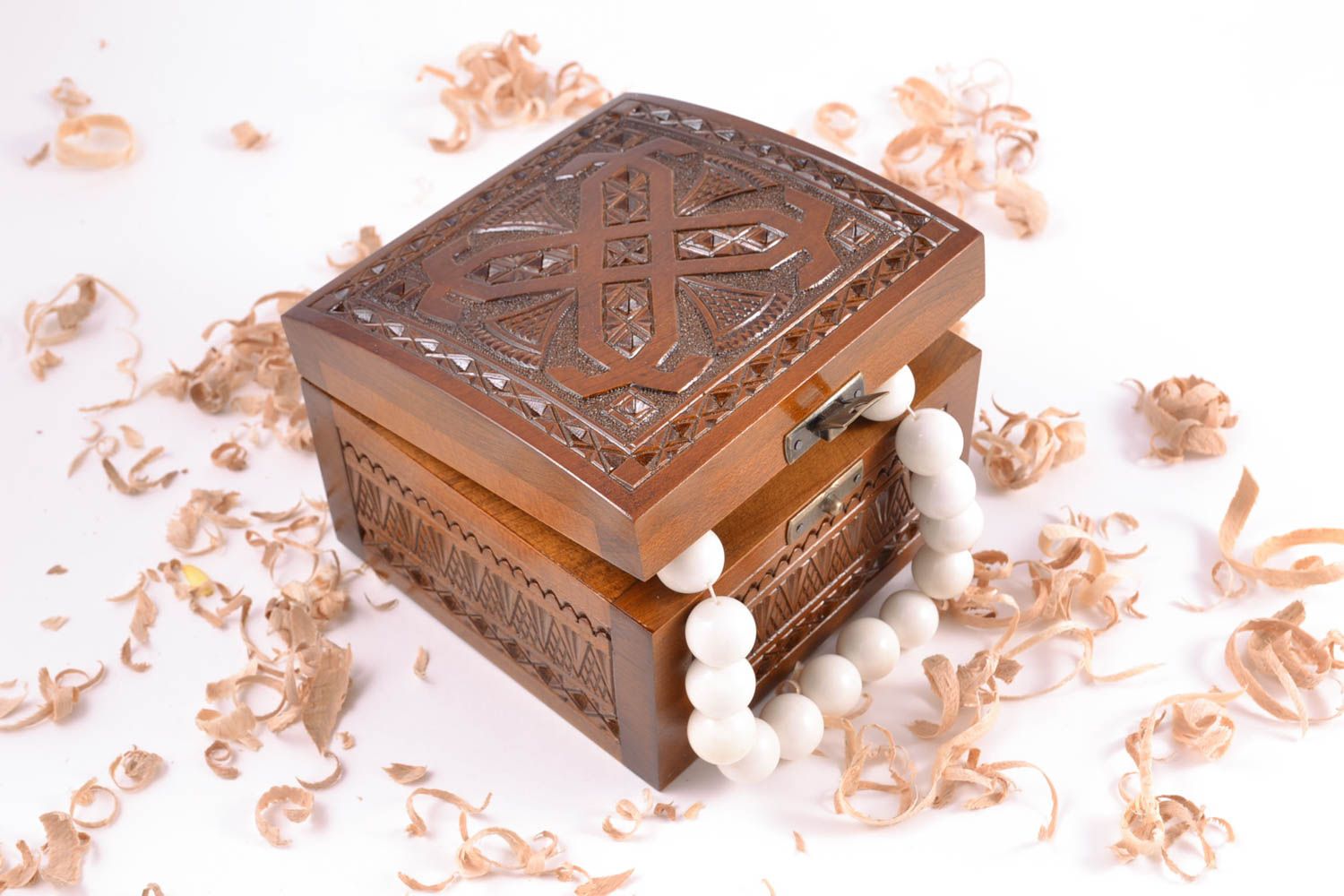 Caja decorativa hecha a mano cofre de madera estiloso regalo original femenino foto 1