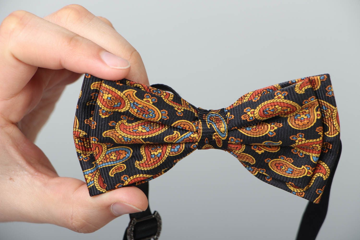 Designer bow tie with print photo 4