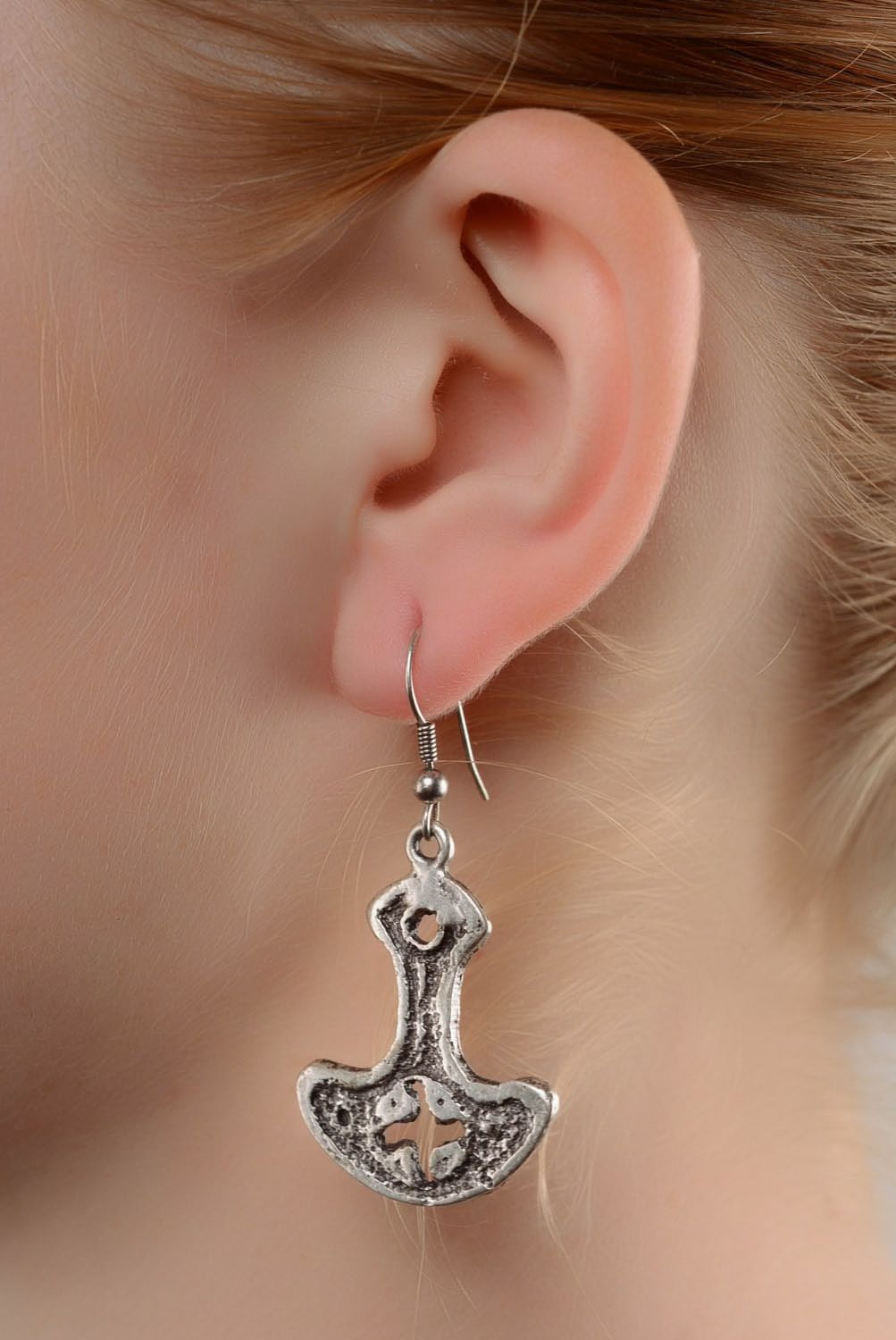 Boucles d'oreilles en métal pendantes faites main photo 4