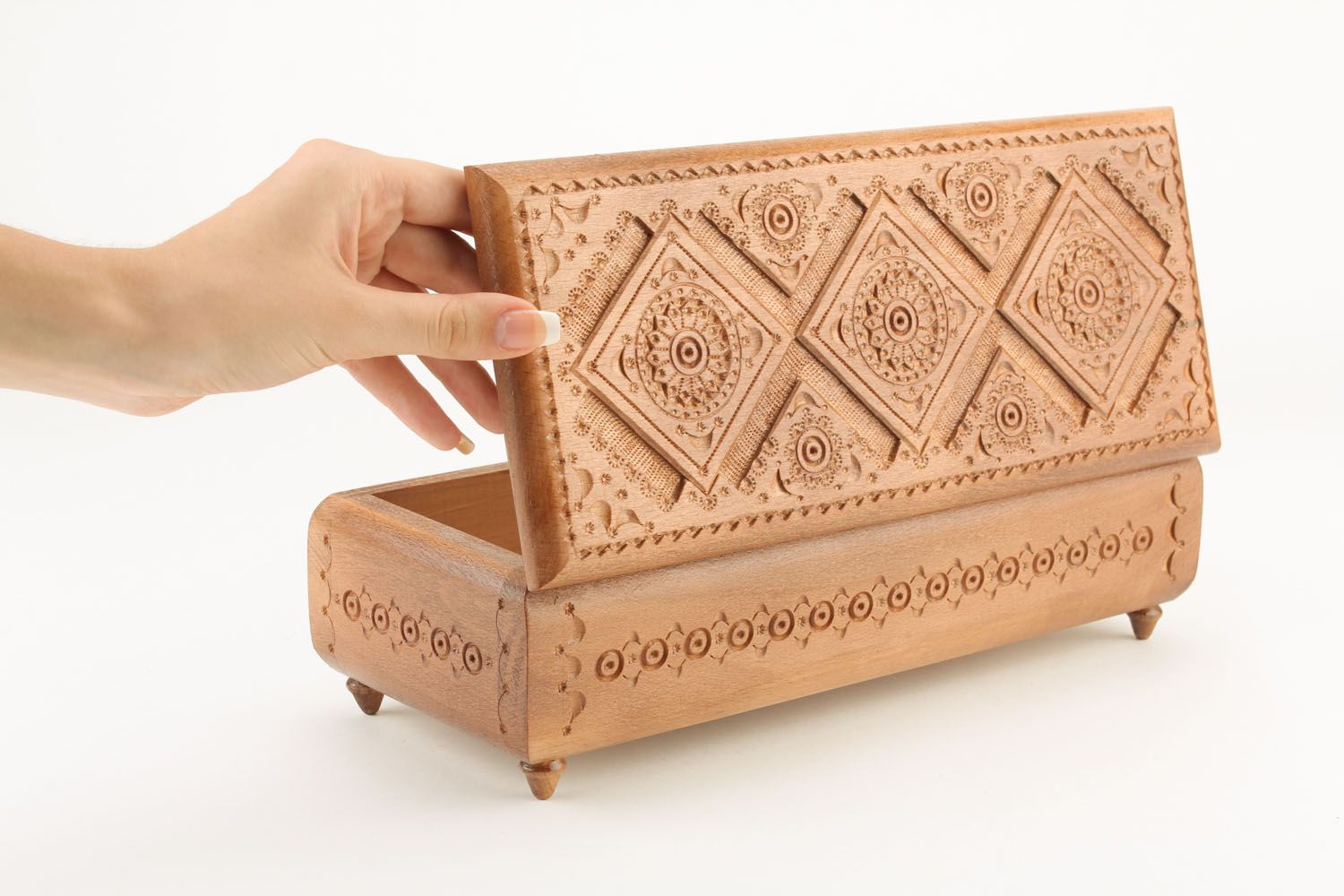 Wooden jewelry box with carving photo 2