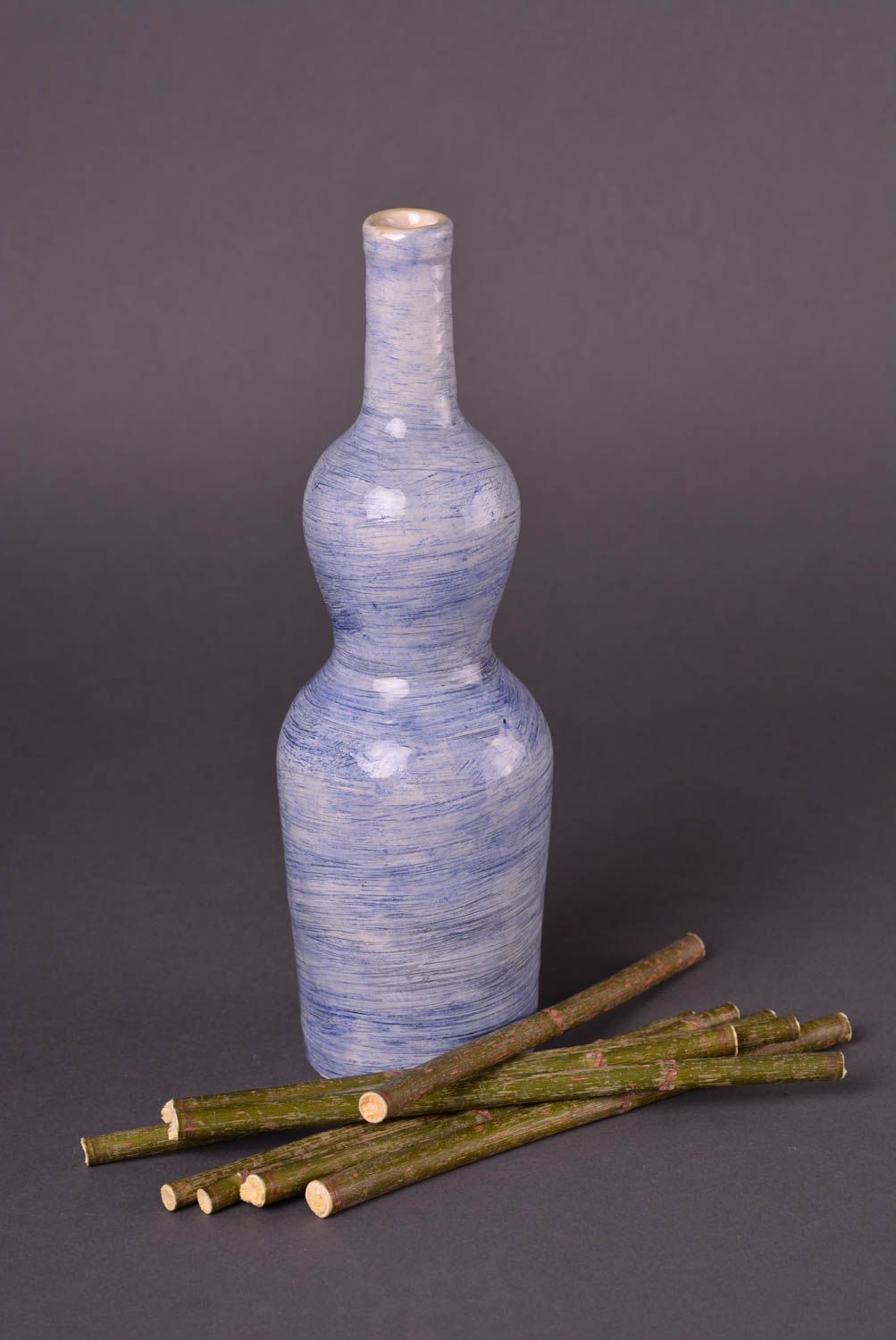 Подарок ручной работы глиняная бутылка голубая керамическая бутылка 700 мл фото 1