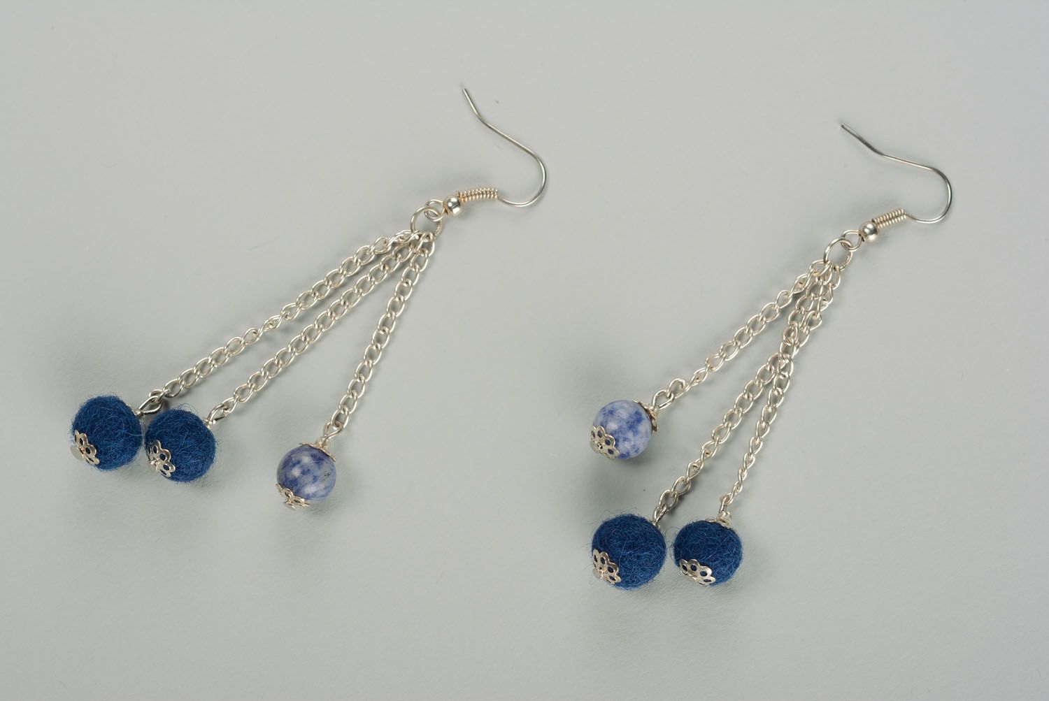 Long earrings with sodalite photo 1