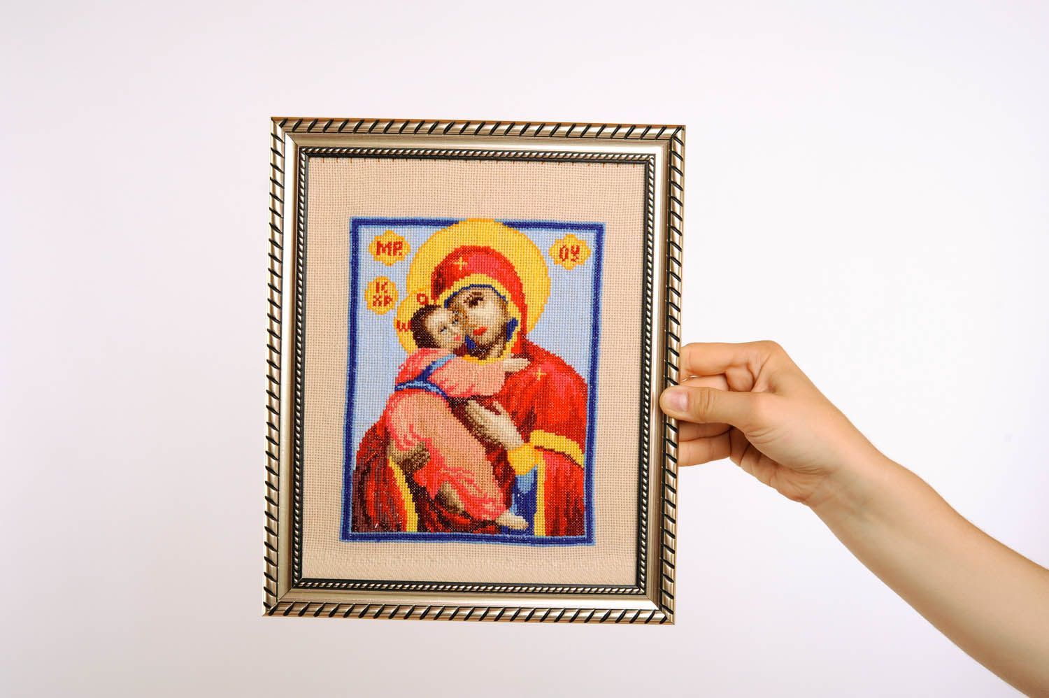 Icono bordado con cruz Virgen foto 1