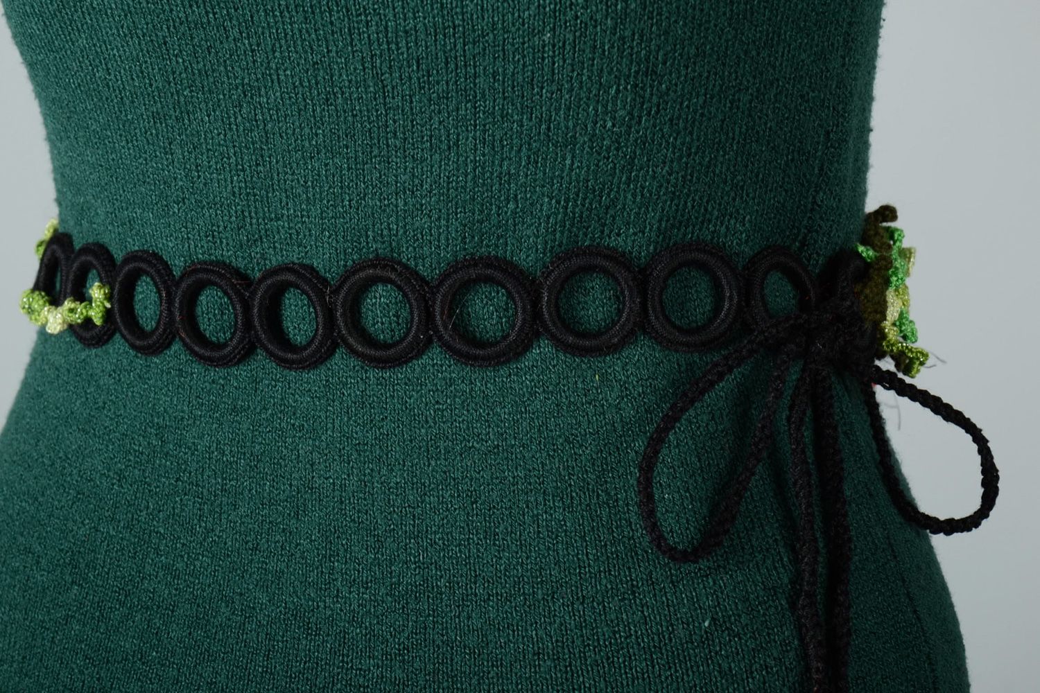 Ceinture tricotée au crochet en fils acryliques et cotonniers fait main Pavots photo 2