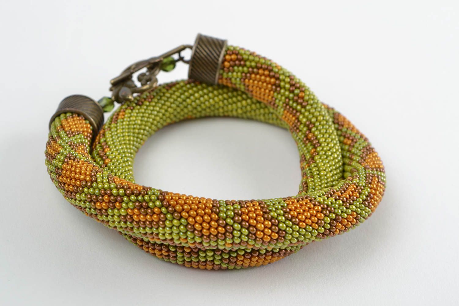 Collier en perles de rocaille tchèques au crochet vert motif serpent fait main photo 4