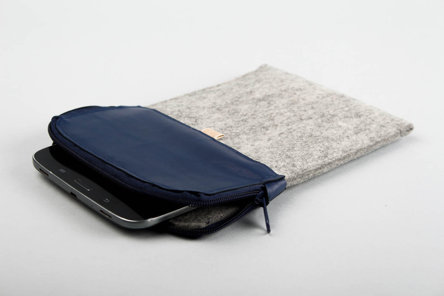 Pad case handmade elegant case gadget case felted accessories stylish case photo 4