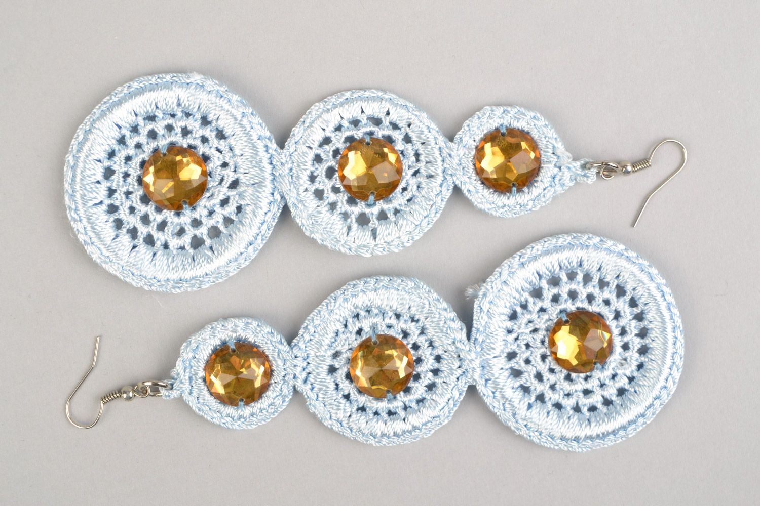 Handmade long lacy white earrings woven of viscose threads with cabochons photo 2