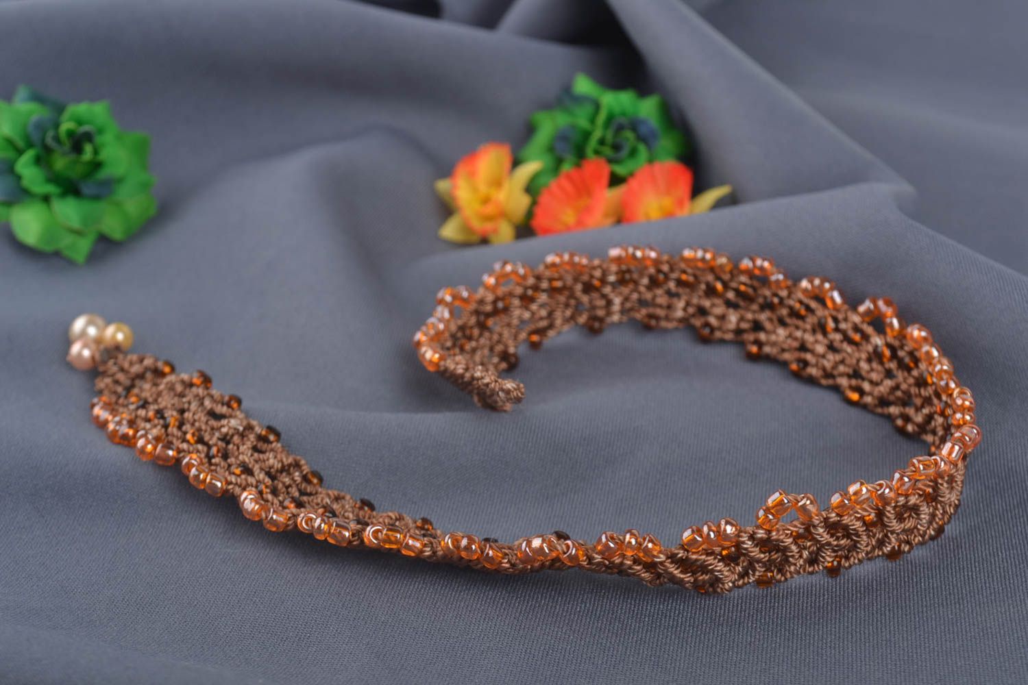 Collier textile Bijou fait main marron macramé fils perles Accessoire femme photo 1