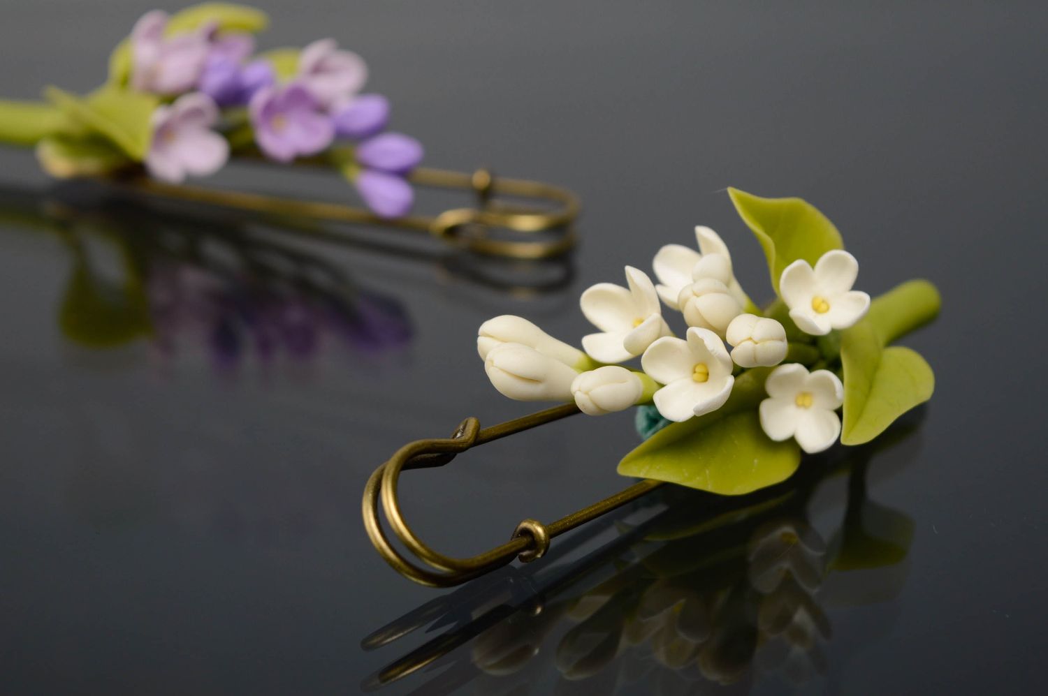 Metal brooch with cold porcelain flowers photo 4