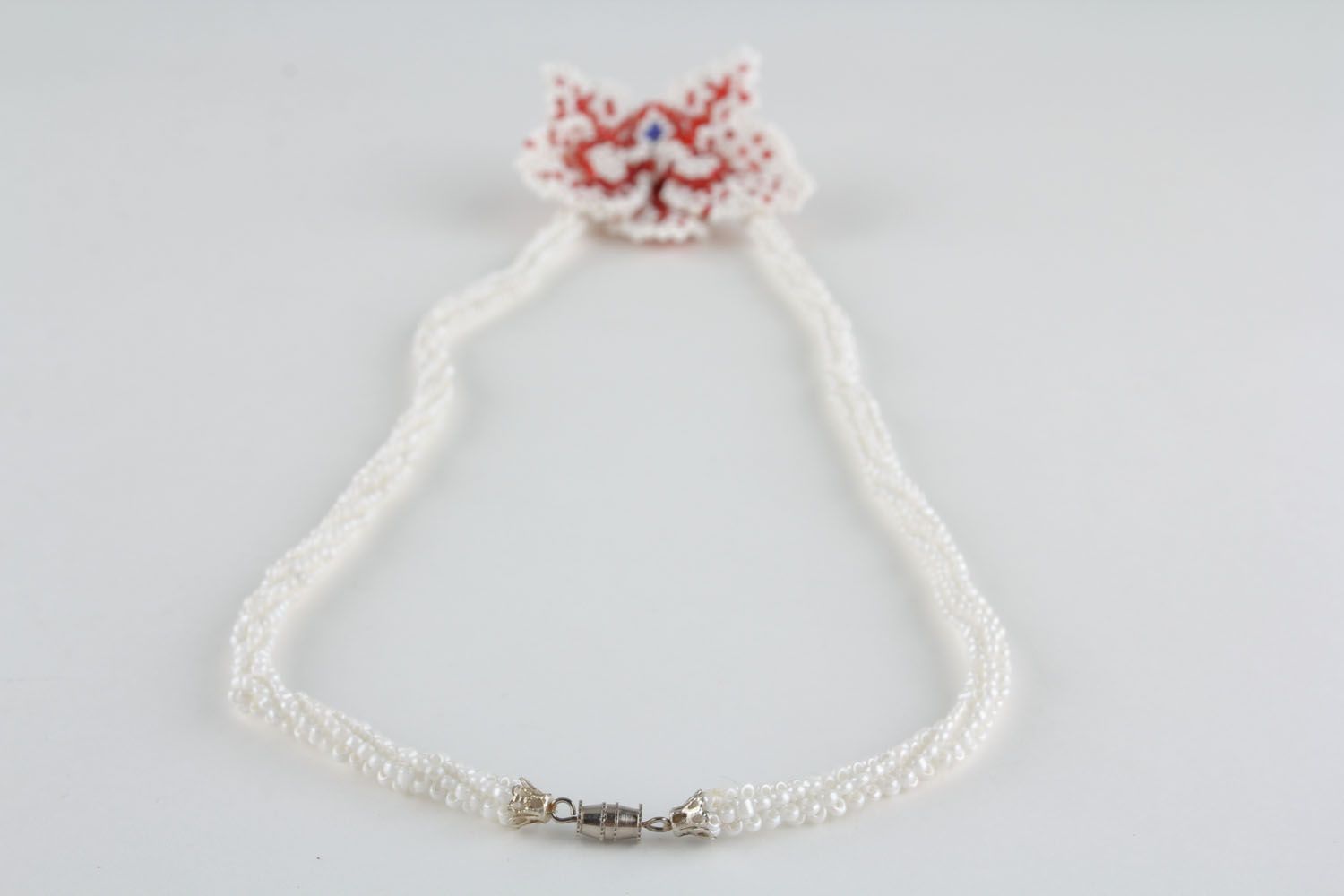 Hand woven beaded necklace photo 2